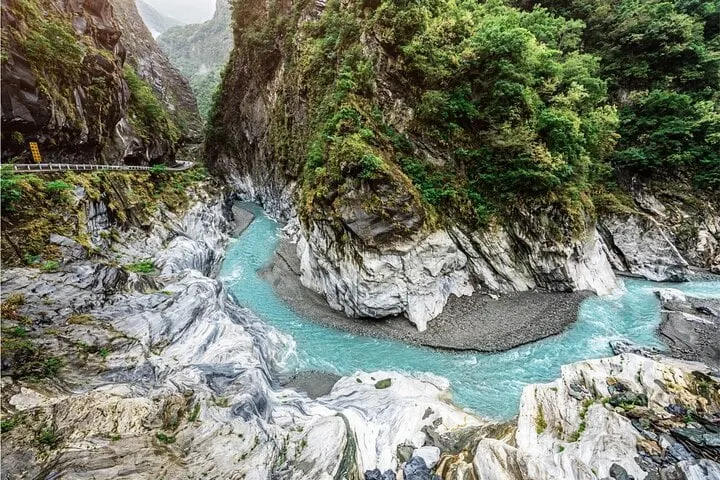 2.Taroko National Park (太魯閣國家公園)