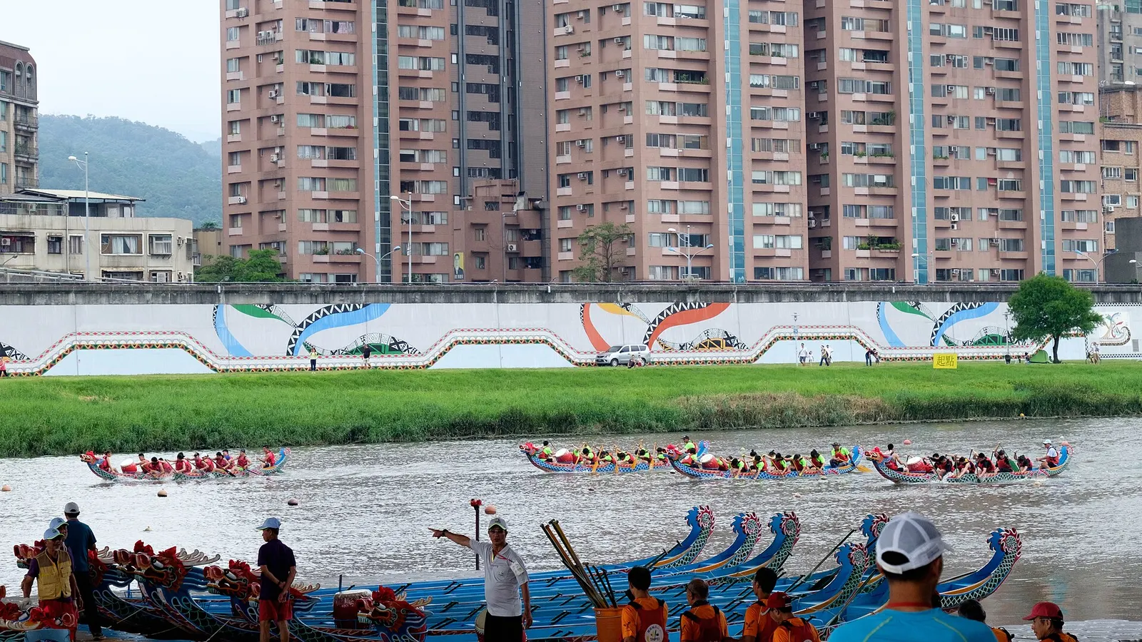 Dragon Boat Racing