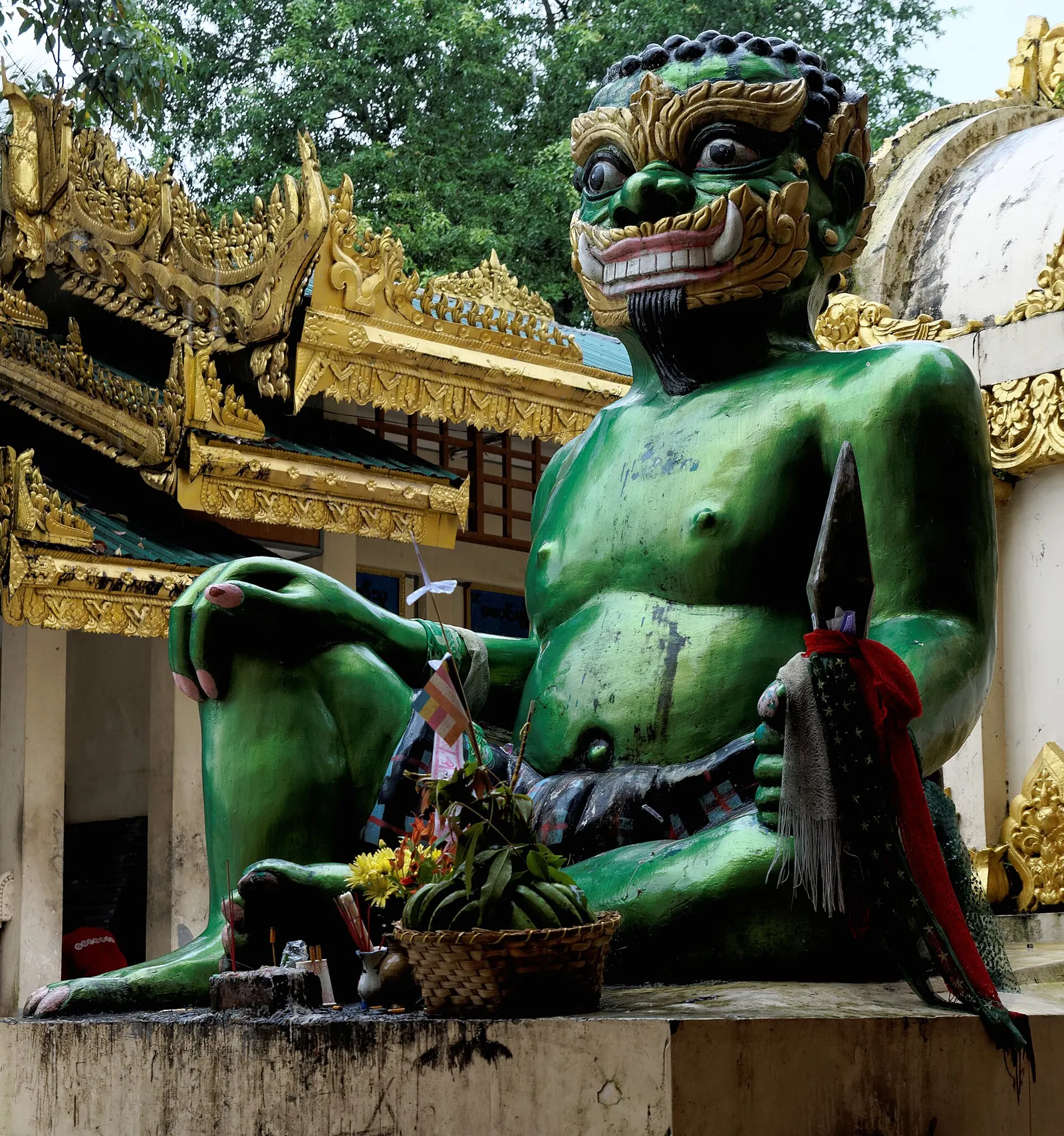 A Guide to Myanmar's Religion | 5 Must-Visit Pagodas in Yangon