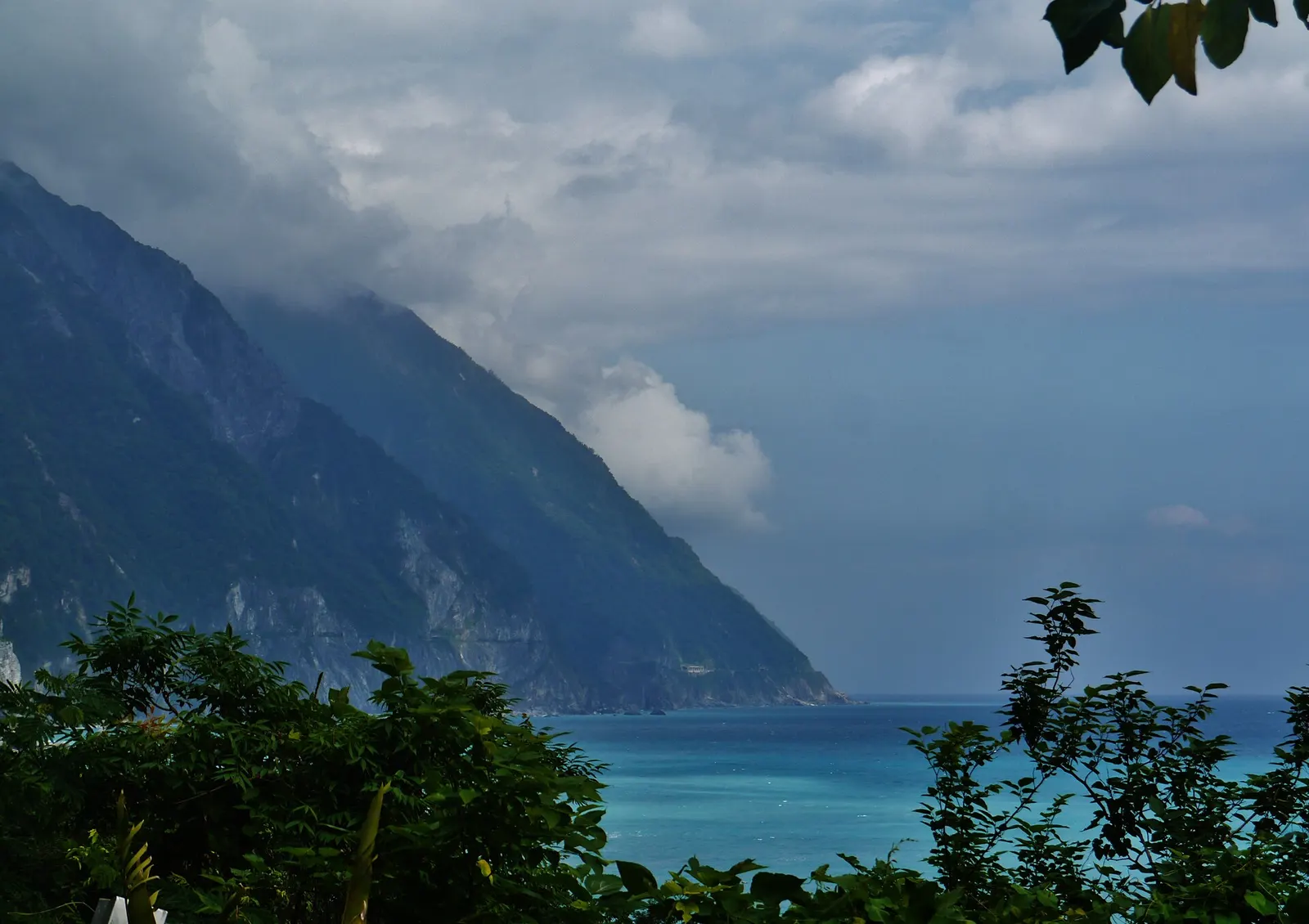 4. Chingshui Cliff