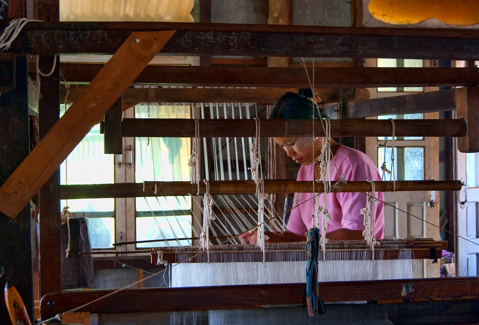 Lotus Weaving