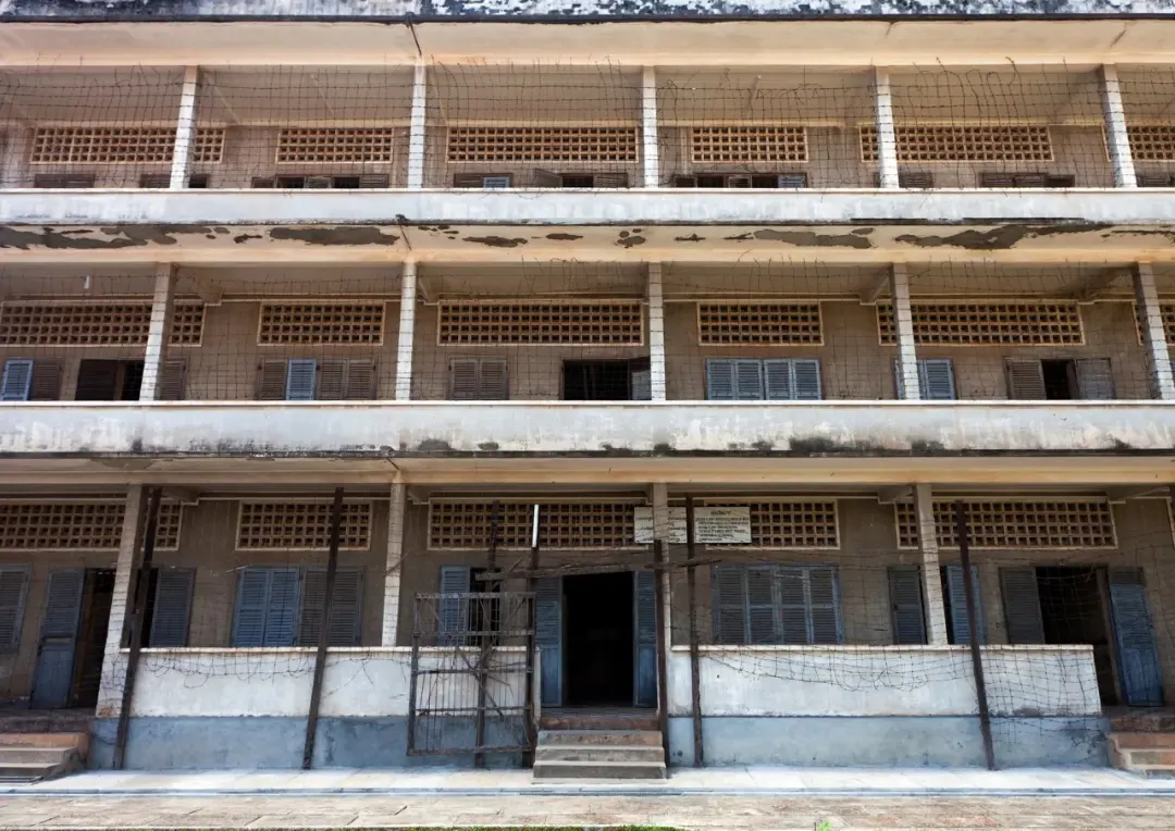 吐斯廉屠殺博物館（S-21）校舍