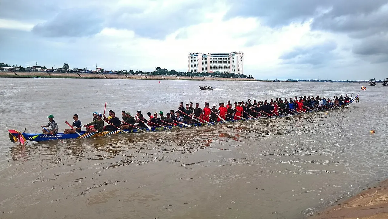 Boat racing on the river during Bon Om Touk, Phnom Penh