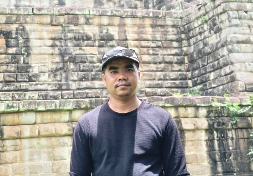 Profile Picture of Dy Thun