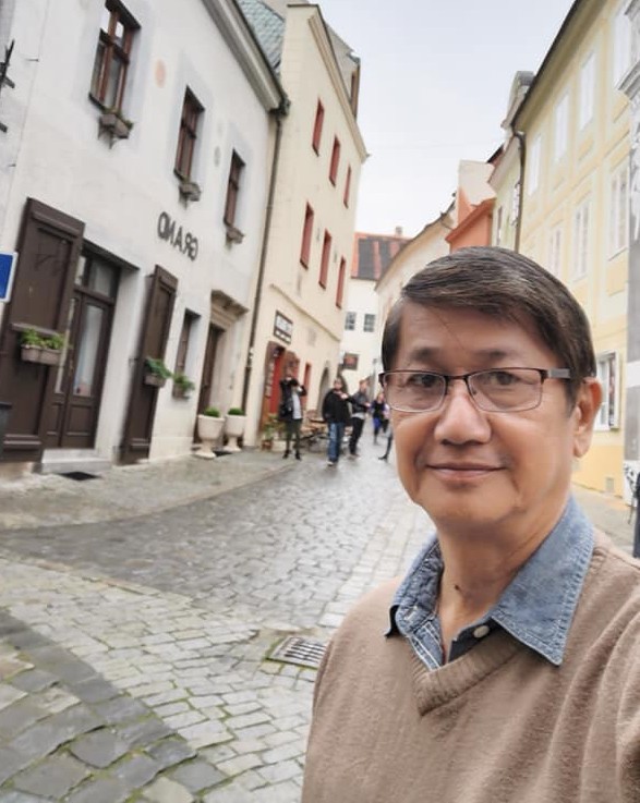 Profile Picture of Desmond  Liau 