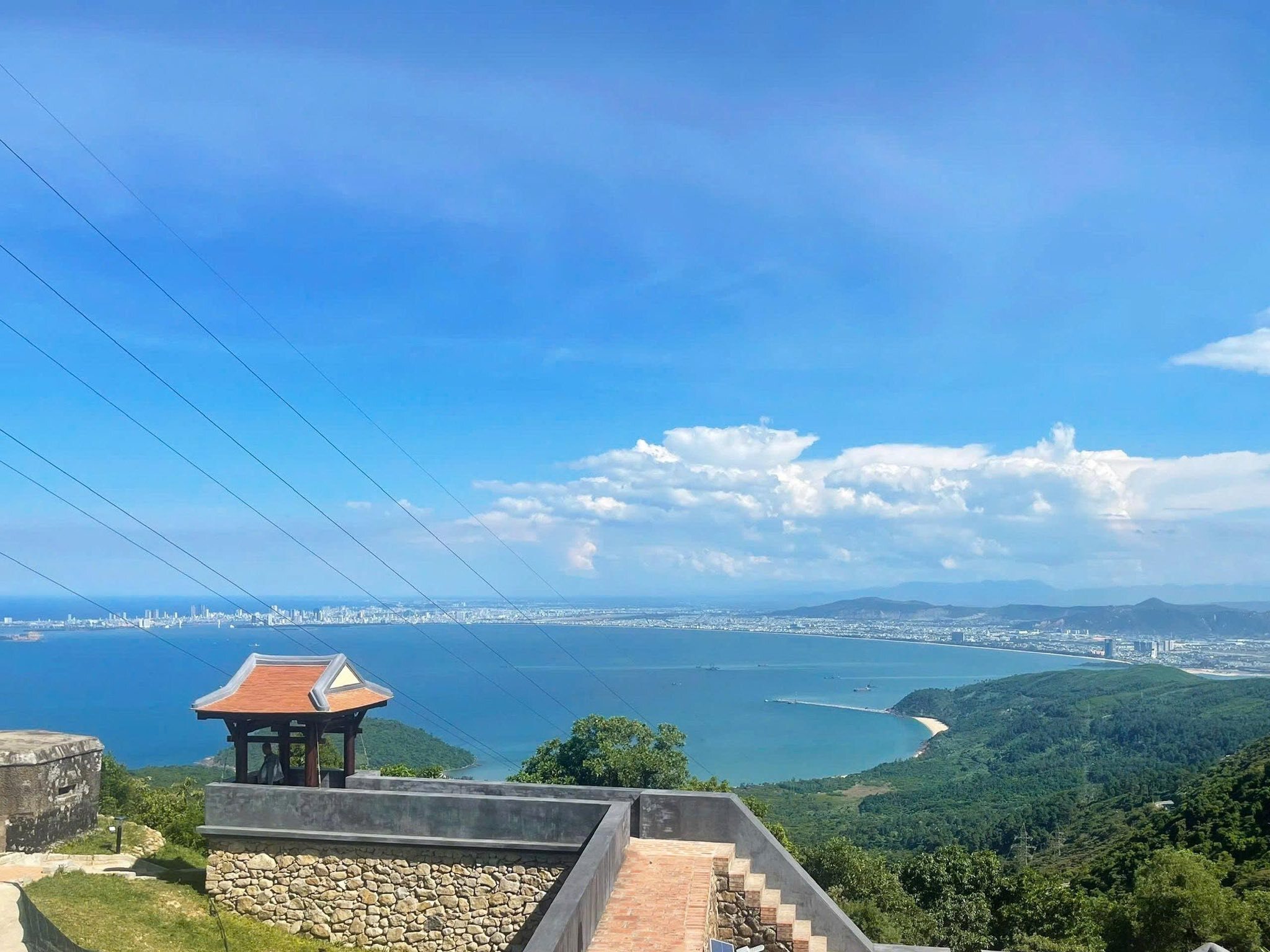 Hai Van Pass Car Tour