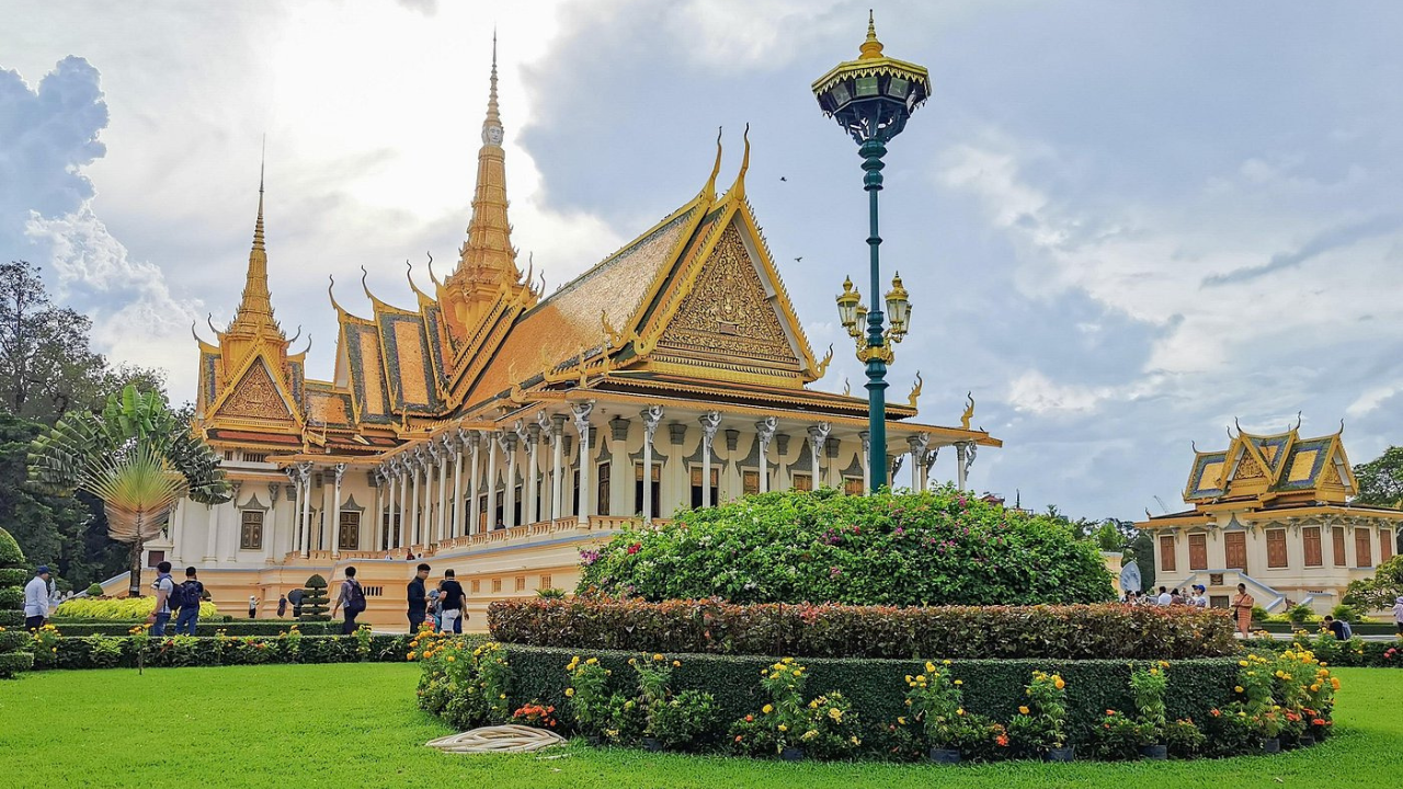 Classic Phnom Penh Tour