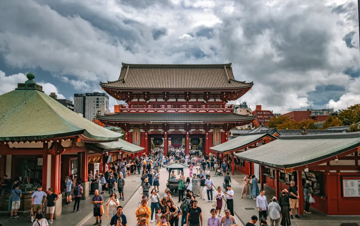 Tokyo City, Senso-ji Yukata Walk & Street Food Half Day Tour