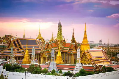 Bangkok: Damnoen Saduak, Maeklong Railway Market & Grand Palace Day Tour