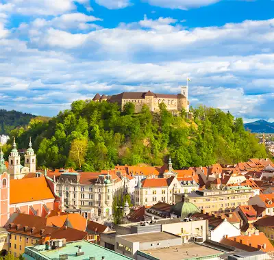 ljubljana: Guided Castle Tour With Funicular Ride With Free eSIM