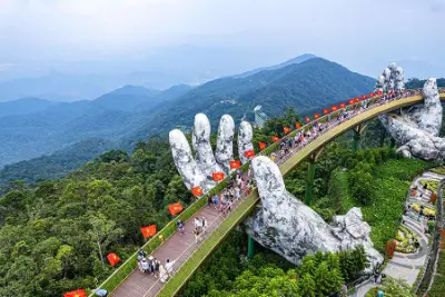 Da Nang: Ba Na Hills & Golden Bridge Day Tour