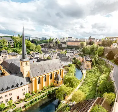 Luxembourg : Uncover History Walking Tour With Free eSIM