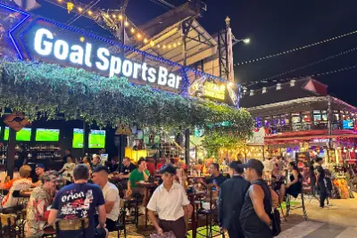 (Free eSIM) Night Market & Pub street Night life walking tour