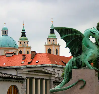Discover Ljubljana: Iconic Landmarks Walking Tour With Free eSIM