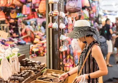 Bangkok: Chatuchak Weekend Market Half Day Tour